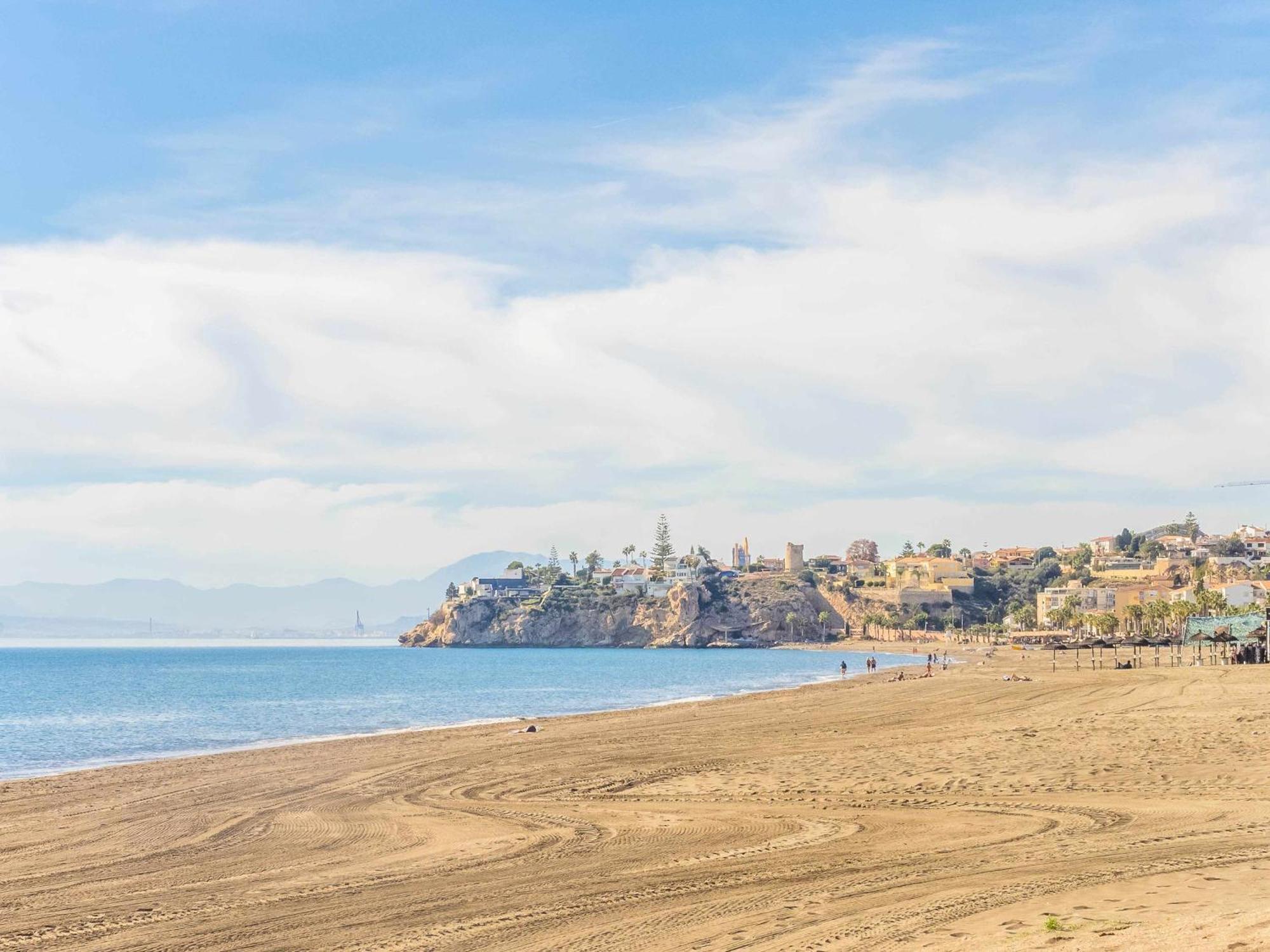 Centrico Apartamento Con Terraza En La Playa Rincón de la Victoria Exterior foto
