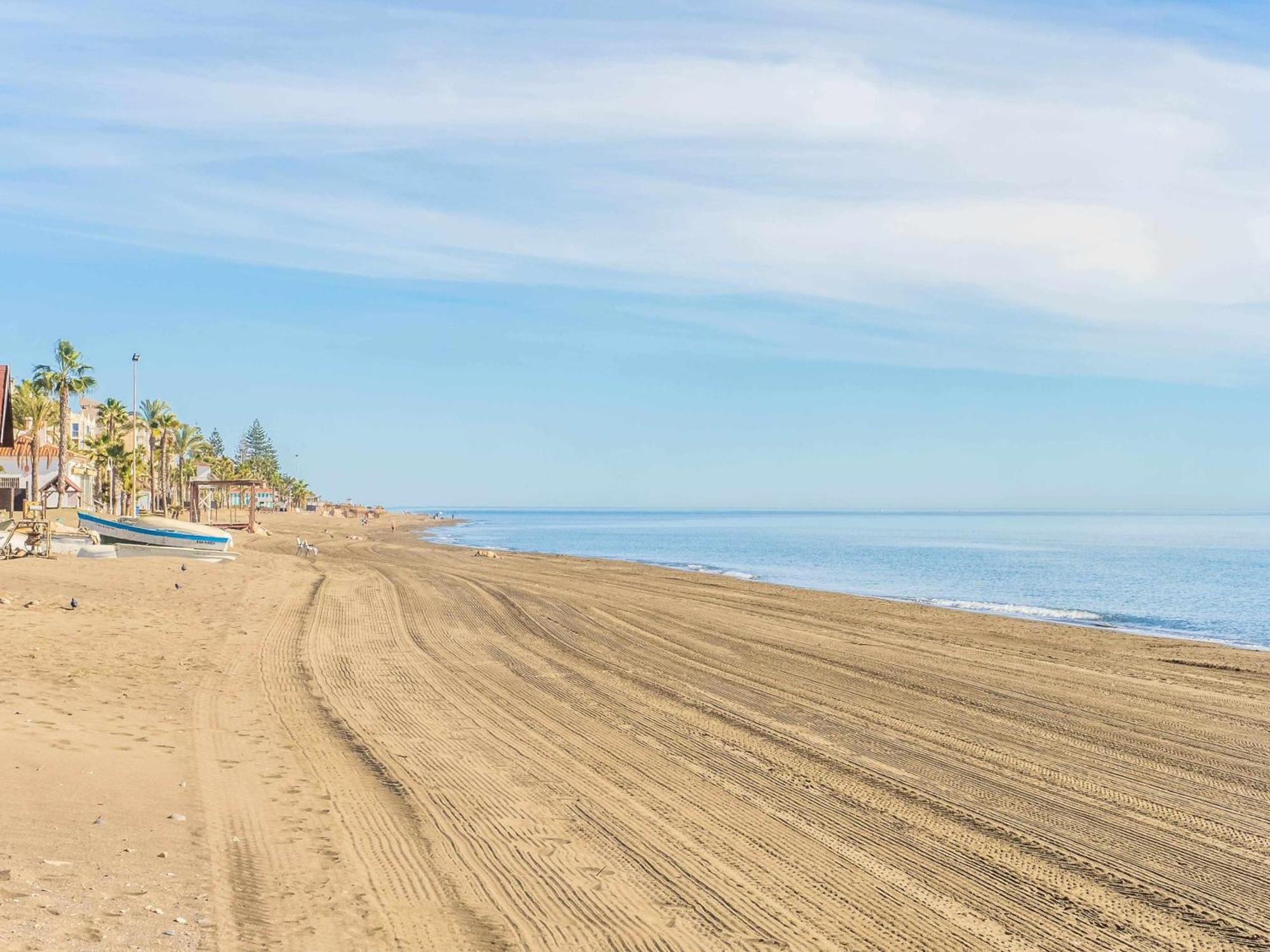 Centrico Apartamento Con Terraza En La Playa Rincón de la Victoria Exterior foto